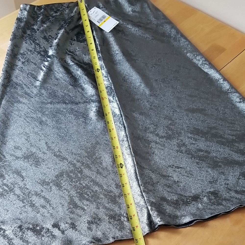 Karen Kane Night Lights Metallic Midi Skirt - Picture 15 of 15